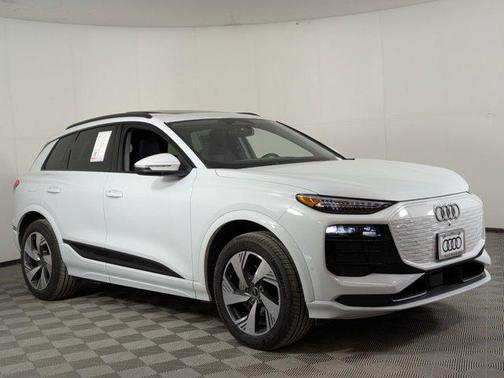 2025 Audi Q6 e-tron Premium Plus quattro