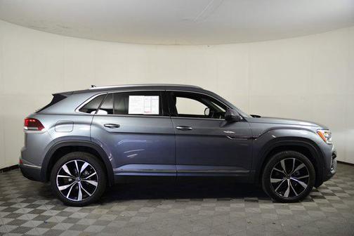 2025 Volkswagen Atlas Cross Sport 2.0T SEL Premium