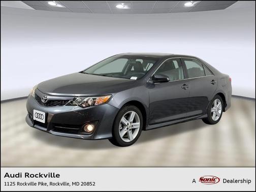 Gray 2012 Toyota Camry SE