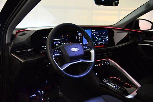 2025 Audi Q5 Premium Plus TFSI quattro S tronic