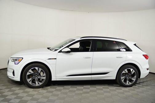 2022 Audi e-tron Premium