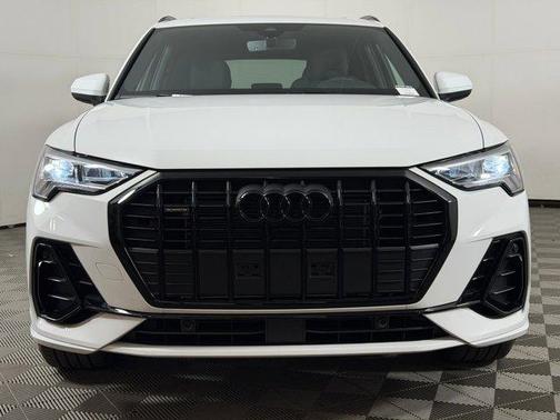 Arkona White 2025 Audi Q3 45 S line Premium