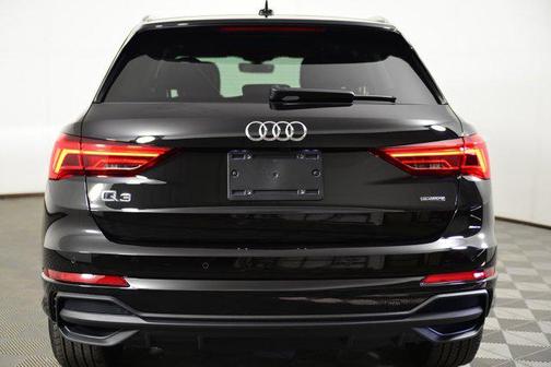 2024 Audi Q3 Premium 45 TFSI S line quattro Tiptronic