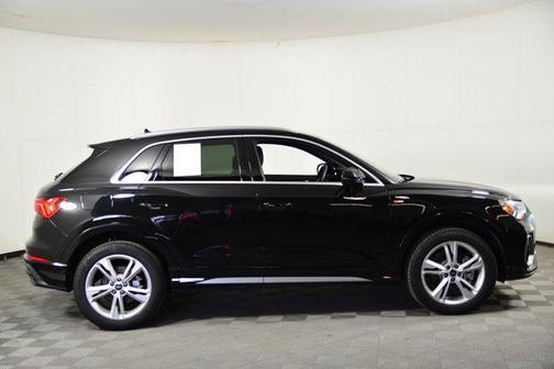 2024 Audi Q3 Premium 45 TFSI S line quattro Tiptronic