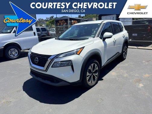White 2023 Nissan Rogue SV