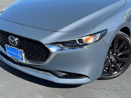 2025 Mazda Mazda3 2.5 S Carbon Edition