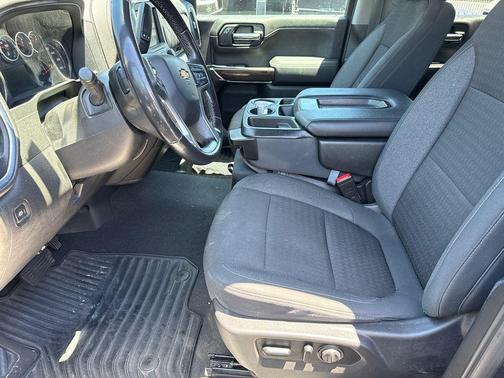 Shadow Gray Metallic 2021 Chevrolet Silverado 1500 LT