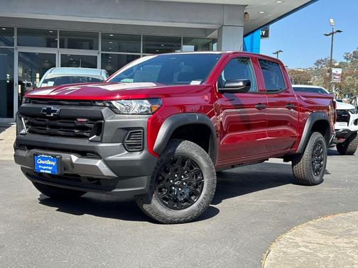 Radiant Red 2026 Chevrolet Colorado Trail Boss