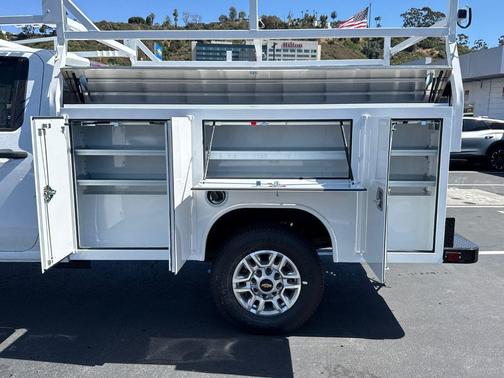 Summit White 2026 Chevrolet Silverado 2500 WT