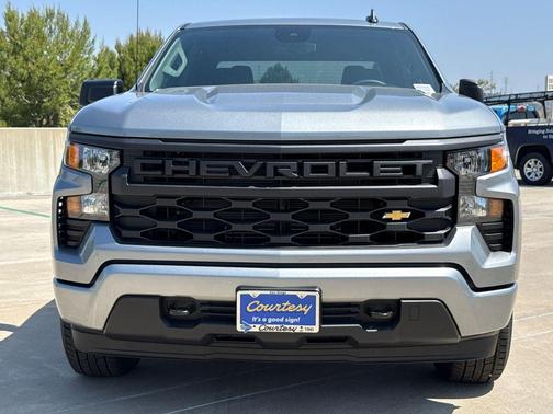 Sterling Gray Metallic 2026 Chevrolet Silverado 1500 Custom