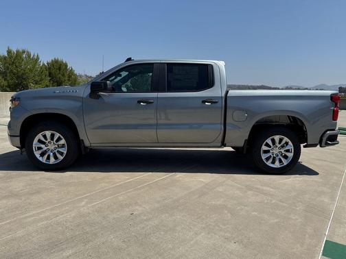 Sterling Gray Metallic 2026 Chevrolet Silverado 1500 Custom