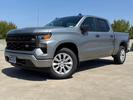 Sterling Gray Metallic 2026 Chevrolet Silverado 1500 Custom