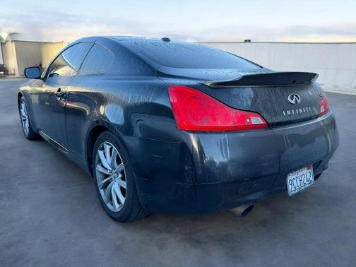 2011 INFINITI G37 Base