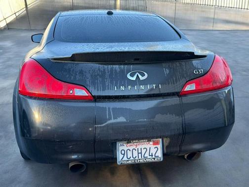 2011 INFINITI G37 Base