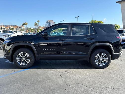 Mosaic Black Metallic 2026 Chevrolet Equinox LT