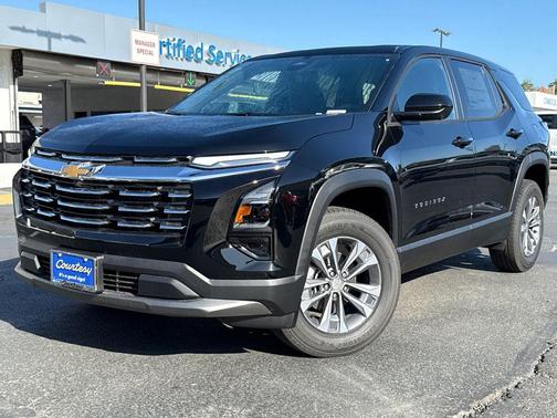 Mosaic Black Metallic 2026 Chevrolet Equinox LT