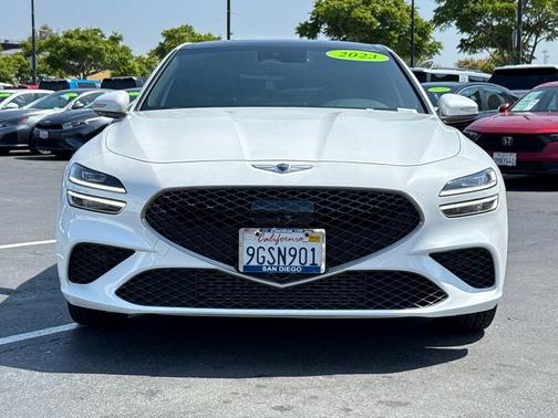 Uyuni White 2023 Genesis G70 2.0T
