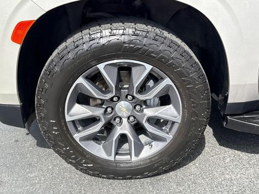Empire Beige Metallic 2023 Chevrolet Tahoe LT