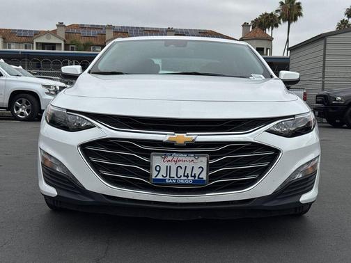 Summit White 2024 Chevrolet Malibu LT