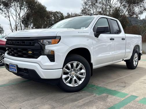 Summit White 2026 Chevrolet Silverado 1500 Custom
