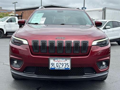 Velvet Red Pearlcoat 2019 Jeep Cherokee Latitude Plus