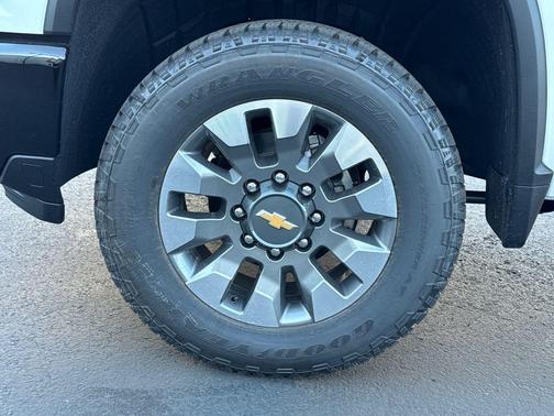 2026 Chevrolet Silverado 2500 Custom