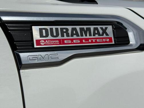 Summit White 2022 GMC Sierra 2500 Denali
