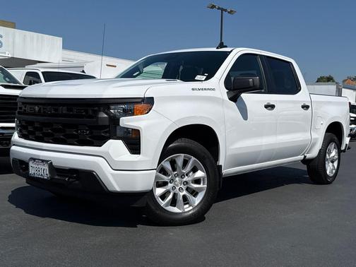 Summit White 2025 Chevrolet Silverado 1500 Custom