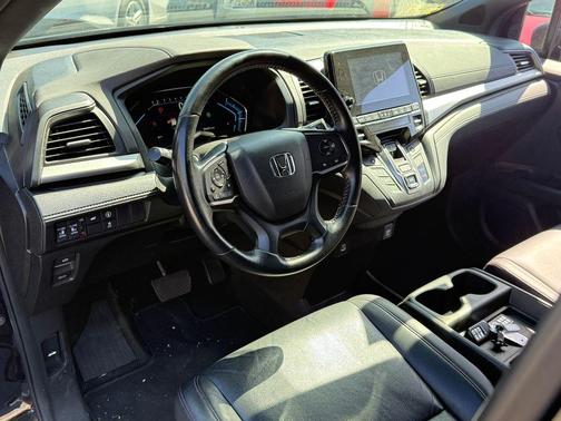 Black 2024 Honda Odyssey Sport