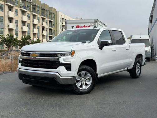 Summit White 2025 Chevrolet Silverado 1500 LT