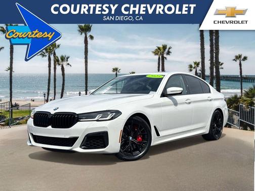 Alpine White 2023 BMW 540 i