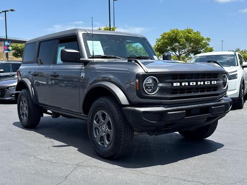 Carbonized Gray Metallic 2025 Ford Bronco Big Bend