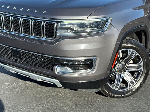 Metallic 2024 Jeep Wagoneer L Series II
