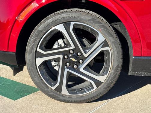 2026 Chevrolet Equinox EV LT 2