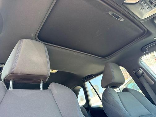 Pearl 2023 Toyota RAV4 Hybrid SE