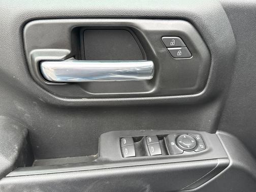 Sterling Gray Metallic 2026 Chevrolet Silverado 1500 Custom