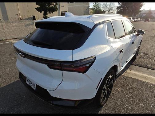 Summit White 2025 Chevrolet Equinox EV LT