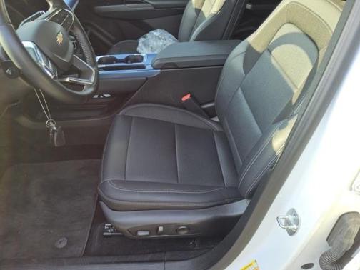 Summit White 2025 Chevrolet Equinox EV LT