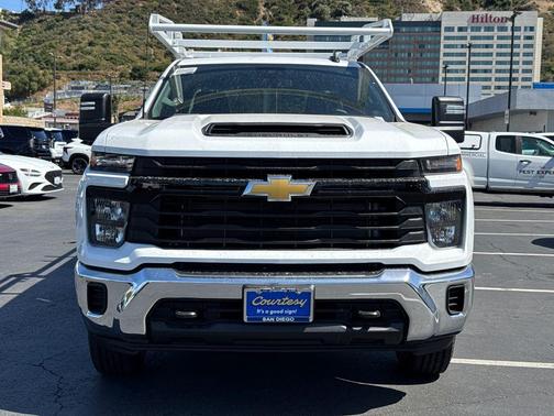 Summit White 2026 Chevrolet Silverado 2500 WT