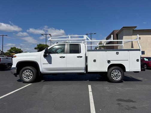 Summit White 2026 Chevrolet Silverado 2500 WT