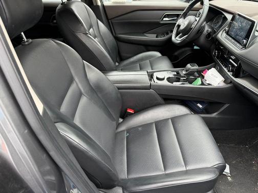 Gun Metallic 2021 Nissan Rogue SV