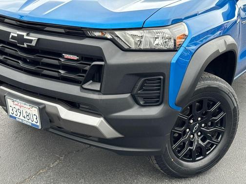 Glacier Blue Metallic 2023 Chevrolet Colorado Trail Boss