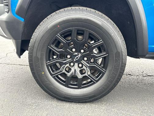Glacier Blue Metallic 2023 Chevrolet Colorado Trail Boss