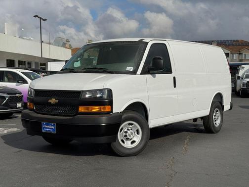Summit White 2026 Chevrolet Express 2500 Work Van