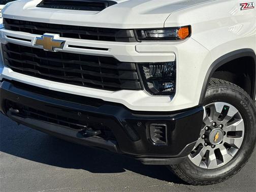 2025 Chevrolet Silverado 2500 Custom