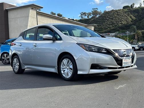 2022 Nissan Leaf S