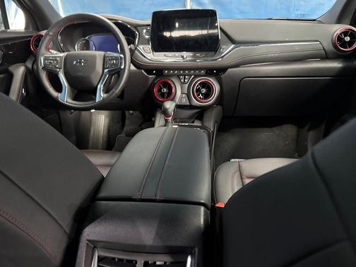 Sterling Gray Metallic 2026 Chevrolet Blazer RS
