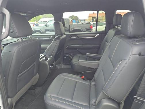 Summit White 2024 GMC Acadia Elevation