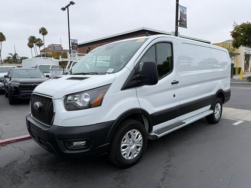 Oxford White 2025 Ford Transit-250 Base