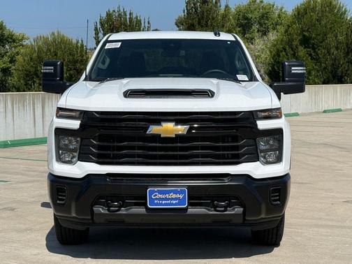 Summit White 2026 Chevrolet Silverado 2500 WT